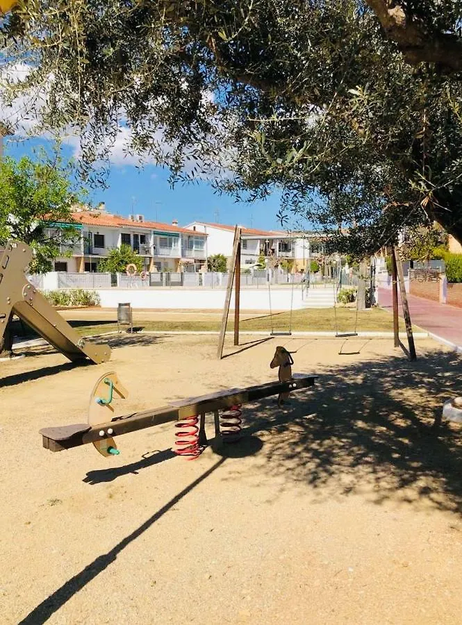 Casa Adosada Con Piscina En Comarruga Villa 0*, Coma-ruga Spanje